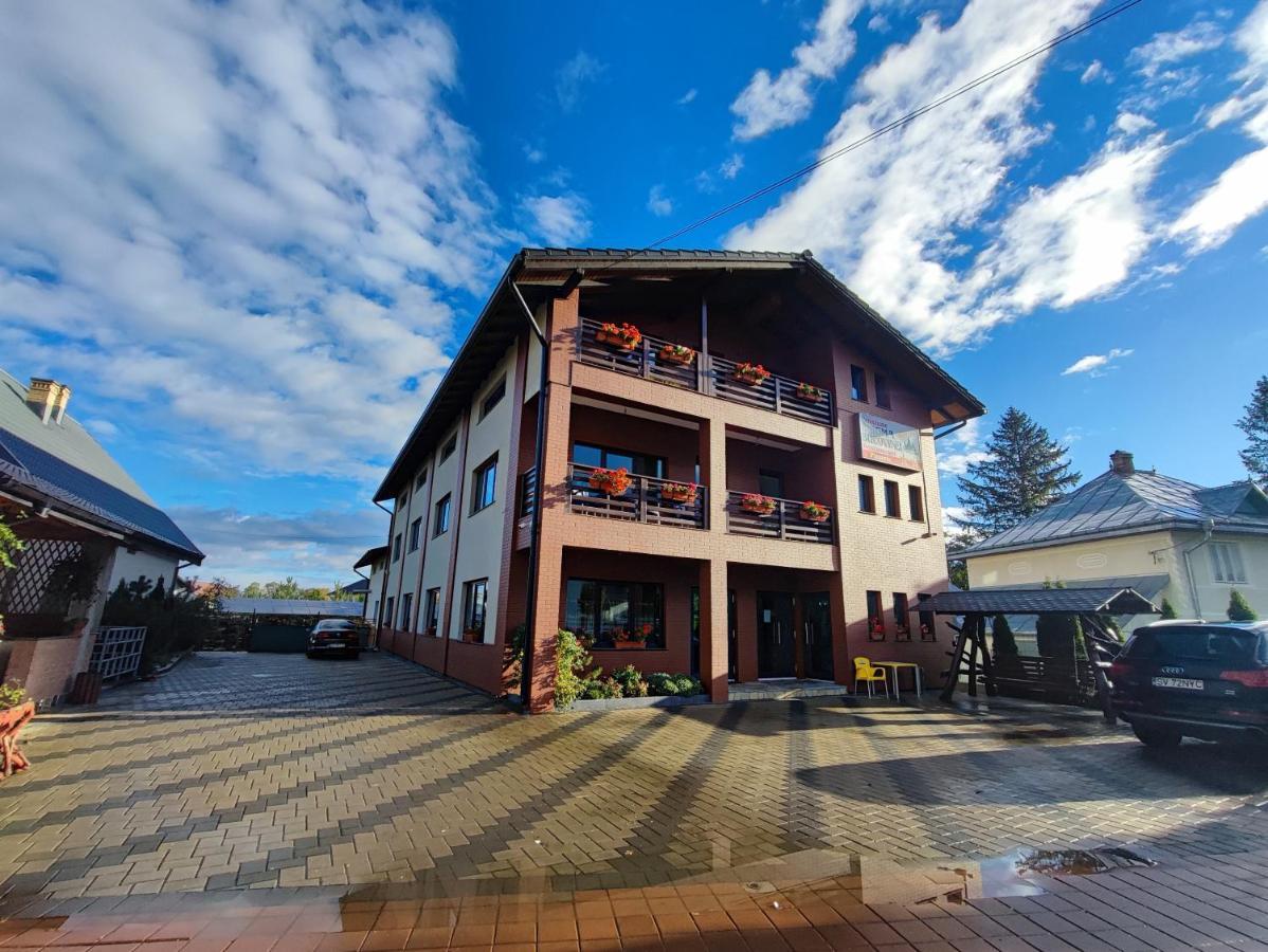 Enigma Bucovinei Hotell Vicovu de Jos Exteriör bild