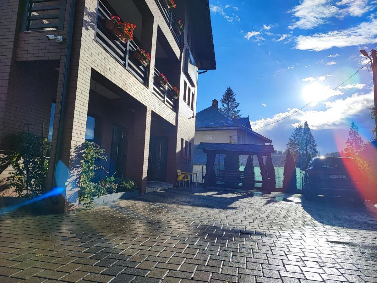 Enigma Bucovinei Hotell Vicovu de Jos Exteriör bild