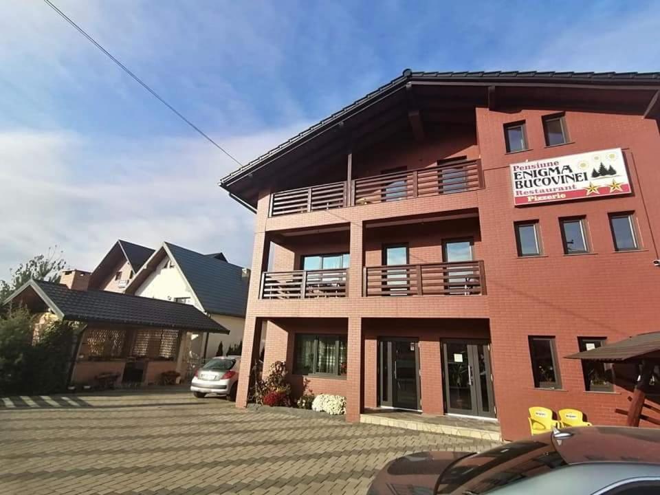 Enigma Bucovinei Hotell Vicovu de Jos Exteriör bild